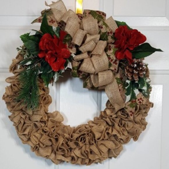 Winter Christmas Burlap Wreath w/Red Hydrangea & Holiday Winter Frosted Greenery - Picture 2 of 9